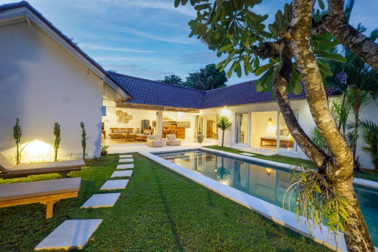 Villa Pagu Seminyak Exterior foto